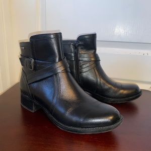 Women's Rockport Cobb Hill Caroline Black Ankle Boot